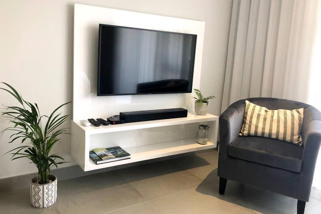 Unique Stay, The Den Apartments Стелленбос Екстер'єр фото